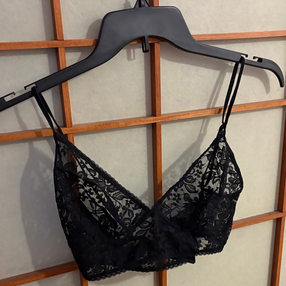 Elegant Black Lace Bralette INC LARGE